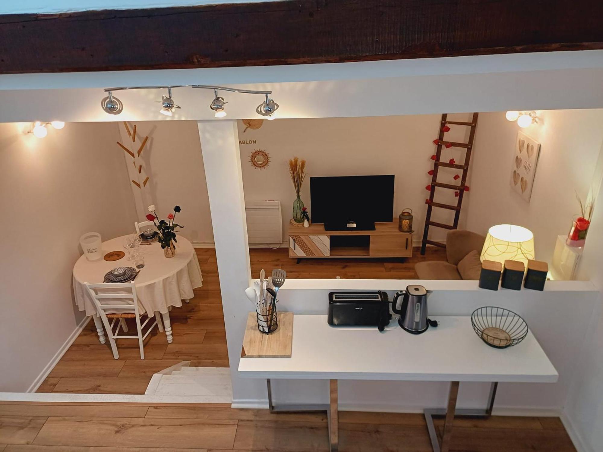Le Sablon - Appartement Bien-Etre, Spa & Massages A 20Mn De Reims Centre Unchair Екстер'єр фото